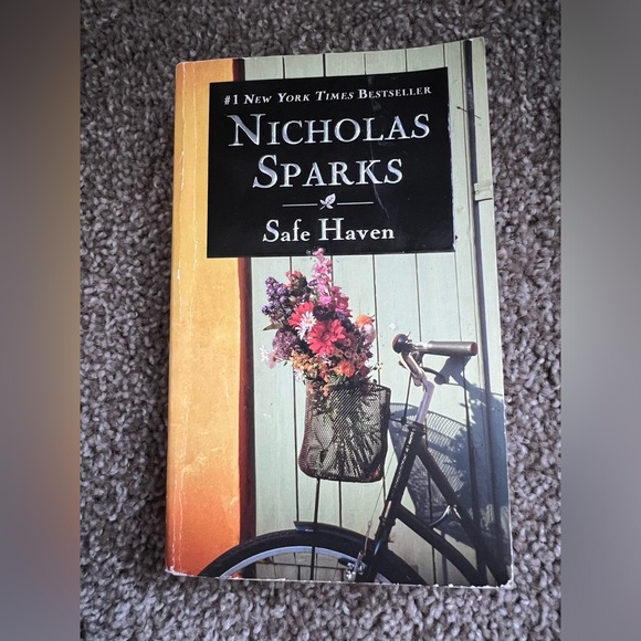 Lot of 4- Nicholas Sparks- Paperback Editions - Picture 3 of 9